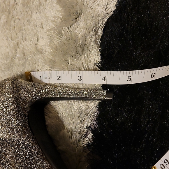 ❤NWOT Silver Glitter Bootie by Abound❤ - Picture 10 of 13